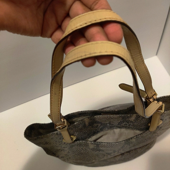 *SOLD*MICHAEL KORS Embossed Snakeskin Purse - Picture 4 of 10